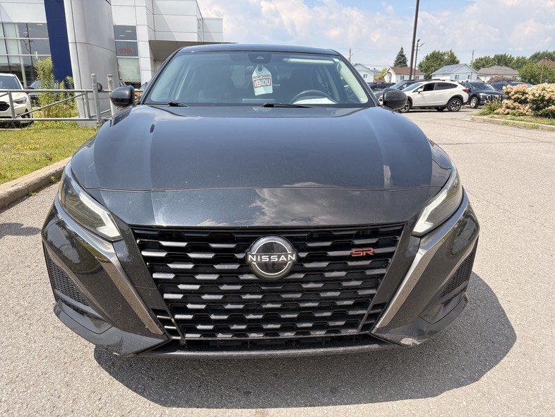 Nissan Altima SR 2024 à Brossard, Québec - 2 - w1024h768px