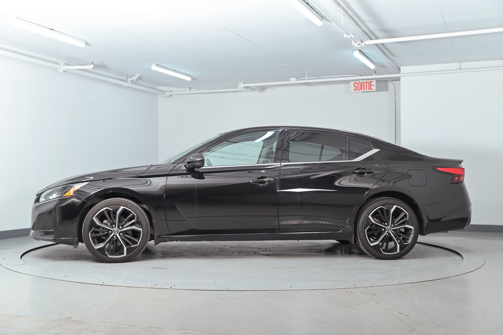 2024 Nissan Altima SR in Brossard, Quebec - 4 - w1024h768px