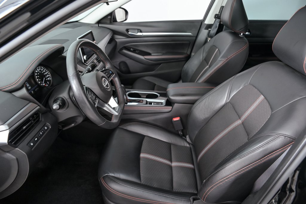 2024 Nissan Altima SR in Brossard, Quebec - 11 - w1024h768px