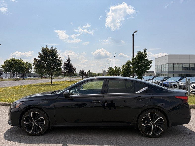 Nissan Altima SR 2024 à Brossard, Québec - 8 - w1024h768px