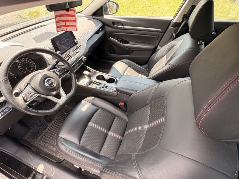 Nissan Altima SR 2024 à Brossard, Québec - 9 - w1024h768px