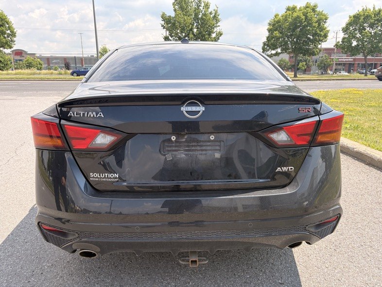 Nissan Altima SR 2024 à Brossard, Québec - 4 - w1024h768px