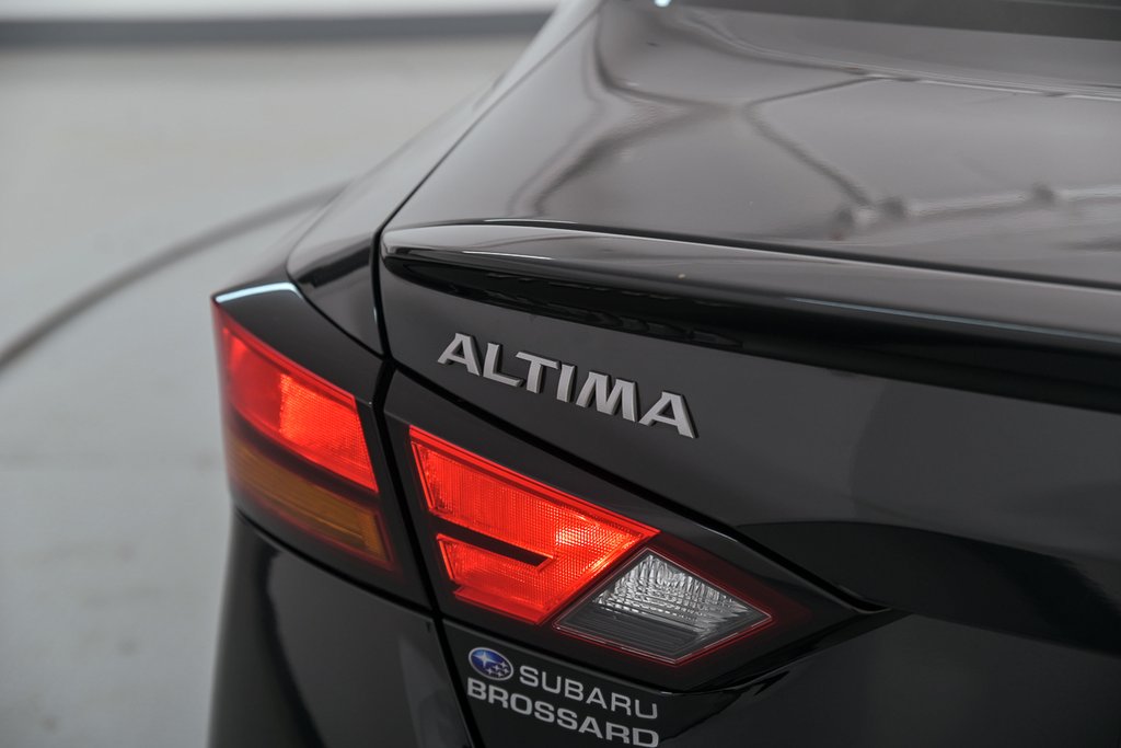 2024 Nissan Altima SR in Brossard, Quebec - 7 - w1024h768px