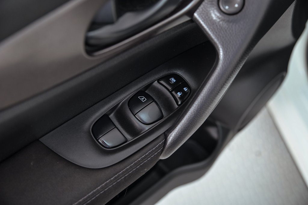 Nissan Qashqai  2019 à Brossard, Québec - 7 - w1024h768px