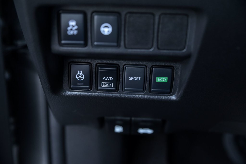 2021 Nissan Qashqai SL in Brossard, Quebec - 12 - w1024h768px
