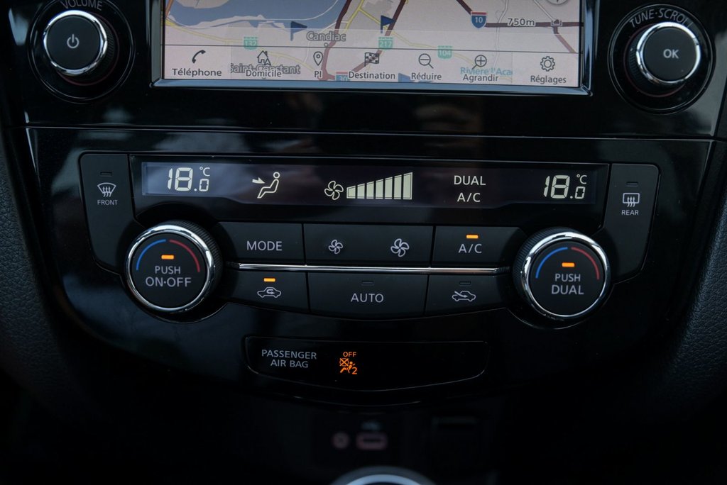 2021 Nissan Qashqai SL in Brossard, Quebec - 19 - w1024h768px