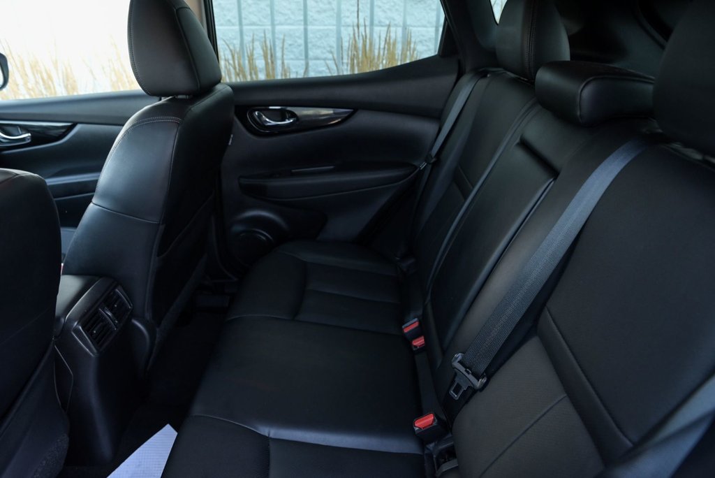 2021 Nissan Qashqai SL in Brossard, Quebec - 23 - w1024h768px