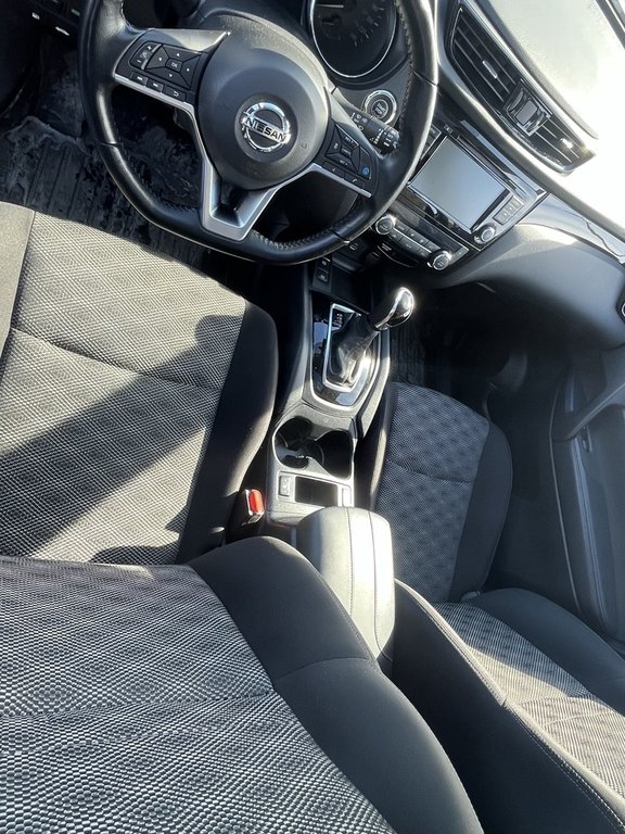 2022 Nissan Qashqai SV in Brossard, Quebec - 8 - w1024h768px