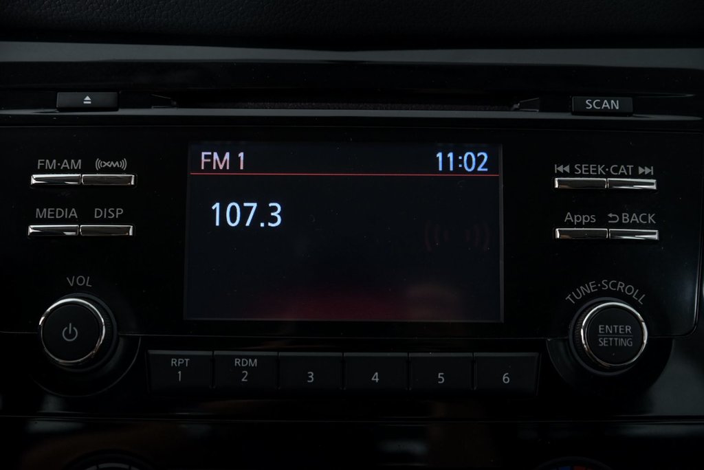 2015 Nissan Rogue S in Brossard, Quebec - 17 - w1024h768px