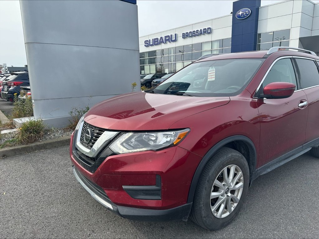 Rogue  2020 à Brossard, Québec - 1 - w1024h768px