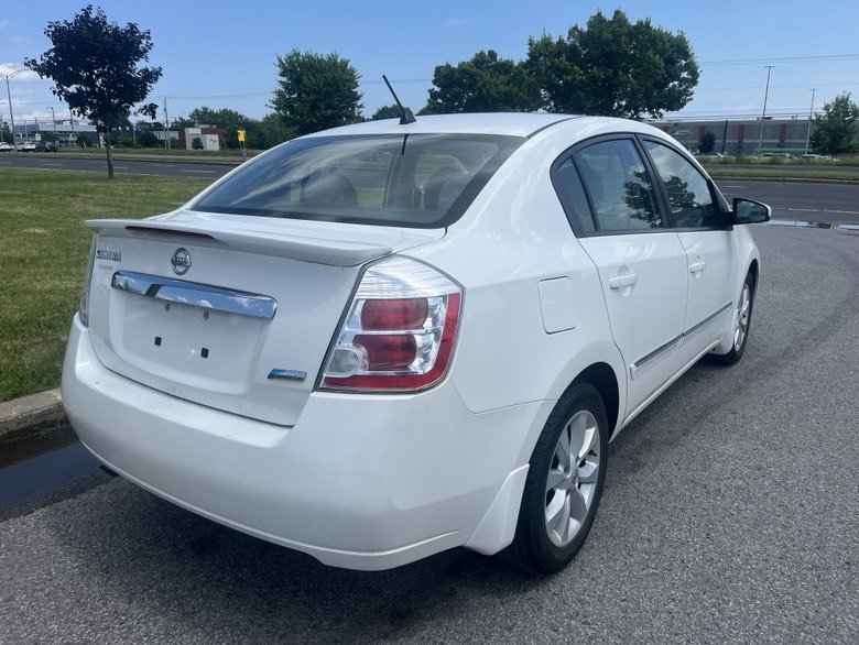Nissan Sentra 2.0 S 2012 à Brossard, Québec - 7 - w1024h768px
