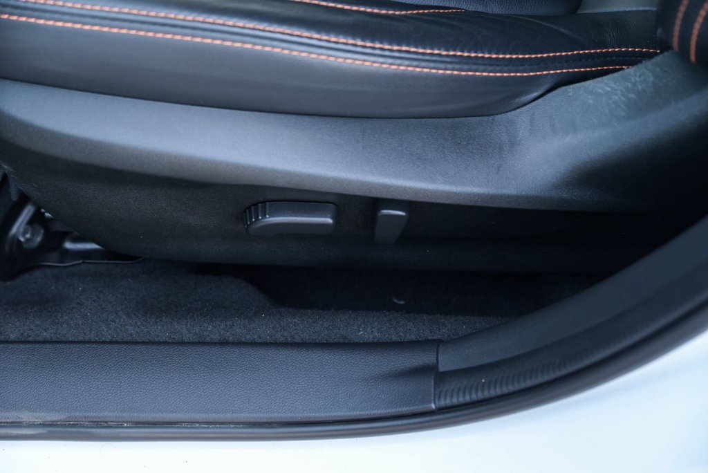 Subaru Crosstrek Limited // CUIR,HARMAN KARDON, TOIT OUVRANT 2023 à Brossard, Québec - 9 - w1024h768px