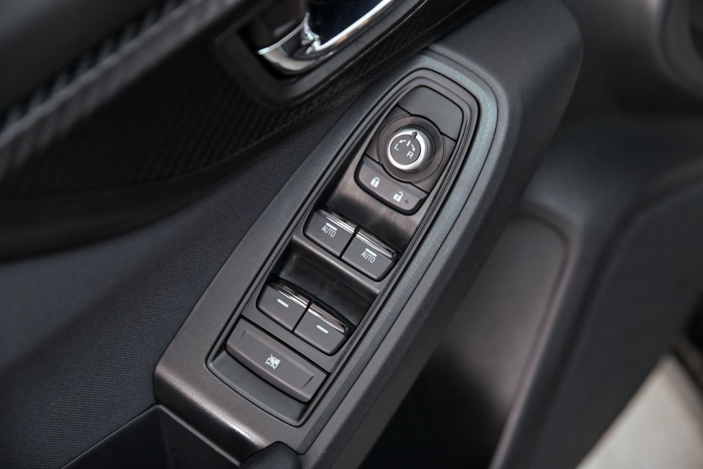 2023 Subaru Crosstrek Sport // TOIT OUVRANT, PHARE A DEL, CARPLAY, EYESI in Brossard, Quebec - 9 - w1024h768px