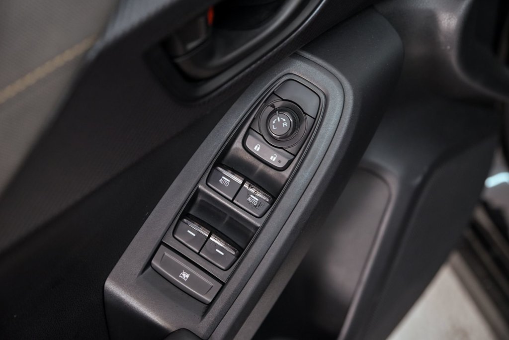 2024 Subaru Crosstrek Onyx // 2.5L, Toit Ouvrant, Mags, Apple Carplay in Brossard, Quebec - 9 - w1024h768px