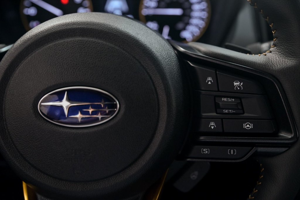 2024 Subaru Crosstrek WILDERNESS // 2.5L, SIEGES CHAUFF., CARPLAY, TOIT in Brossard, Quebec - 16 - w1024h768px