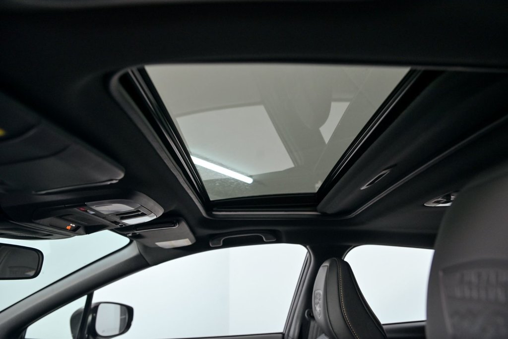 2024 Subaru Crosstrek WILDERNESS // 2.5L, SIEGES CHAUFF., CARPLAY, TOIT in Brossard, Quebec - 23 - w1024h768px