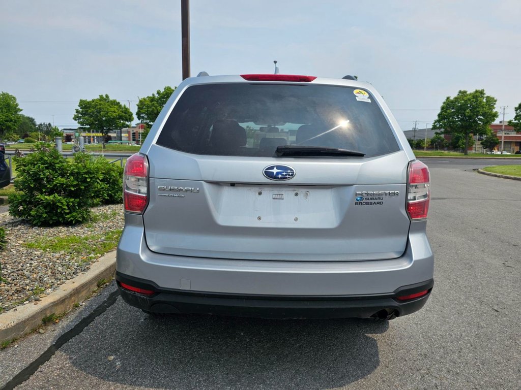 2016 Subaru Forester I in Brossard, Quebec - 2 - w1024h768px