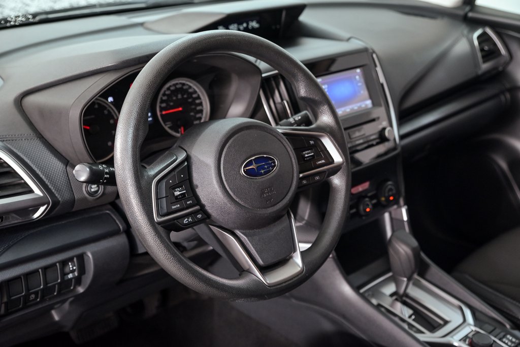 Subaru Forester CAMÉRA RECUL, CARPLAY, EYESIGHT, SIEGE CHAUF 2019 à Brossard, Québec - 11 - w1024h768px