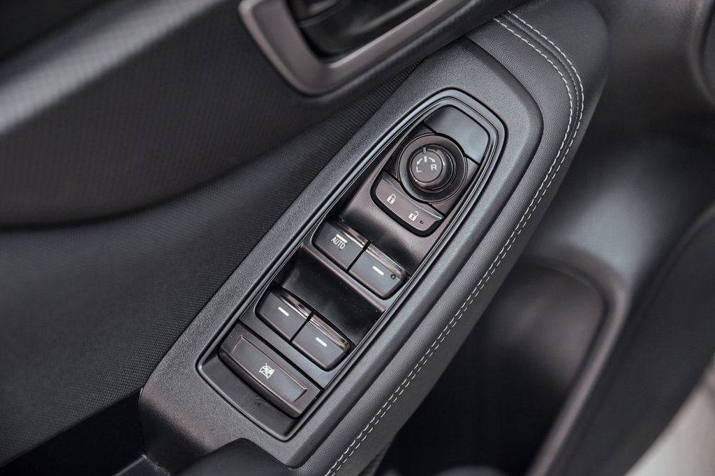 Subaru Forester CAMÉRA RECUL, CARPLAY, EYESIGHT, SIEGE CHAUF 2019 à Brossard, Québec - 9 - w1024h768px
