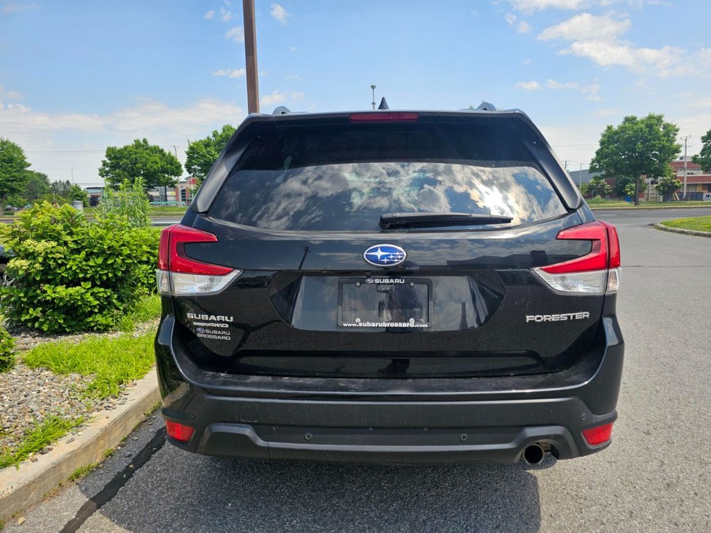 2022 Subaru Forester Limited in Brossard, Quebec - 8 - w1024h768px