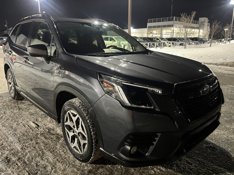 Subaru Forester Touring // CAMÉRA DE RECUL, BANC CHAUFFANT, TOIT P 2022 à Brossard, Québec - 3 - w1024h768px