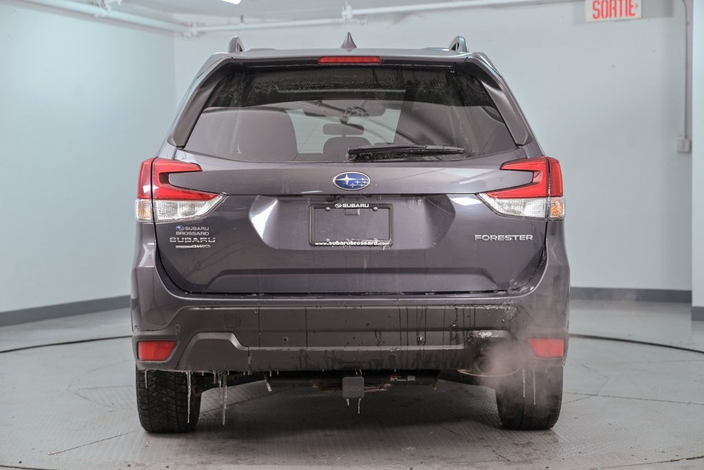 Subaru Forester Touring // CAMÉRA DE RECUL, BANC CHAUFFANT, TOIT P 2022 à Brossard, Québec - 2 - w1024h768px