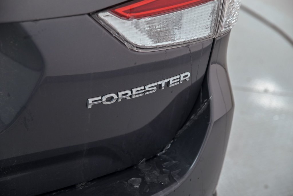 Subaru Forester Touring // CAMÉRA DE RECUL, BANC CHAUFFANT, TOIT P 2022 à Brossard, Québec - 8 - w1024h768px
