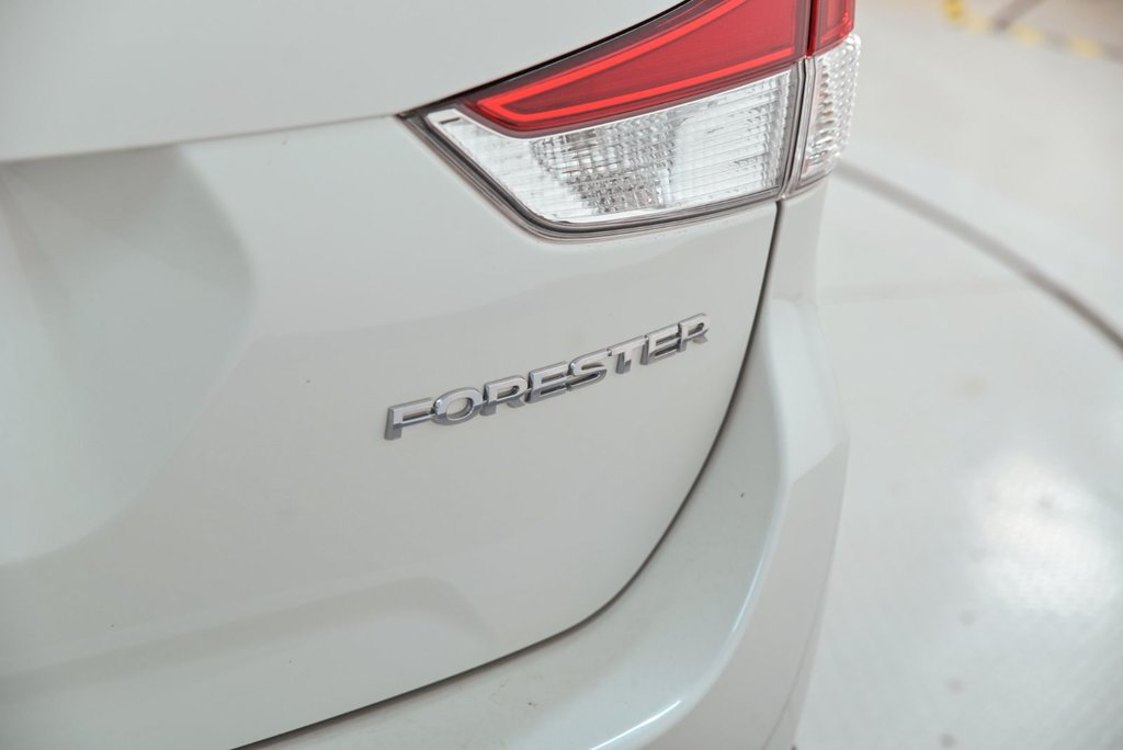 Subaru Forester Convenience // CAMÉRA DE RECUL, BANC CHAUFFANT, EY 2022 à Brossard, Québec - 9 - w1024h768px