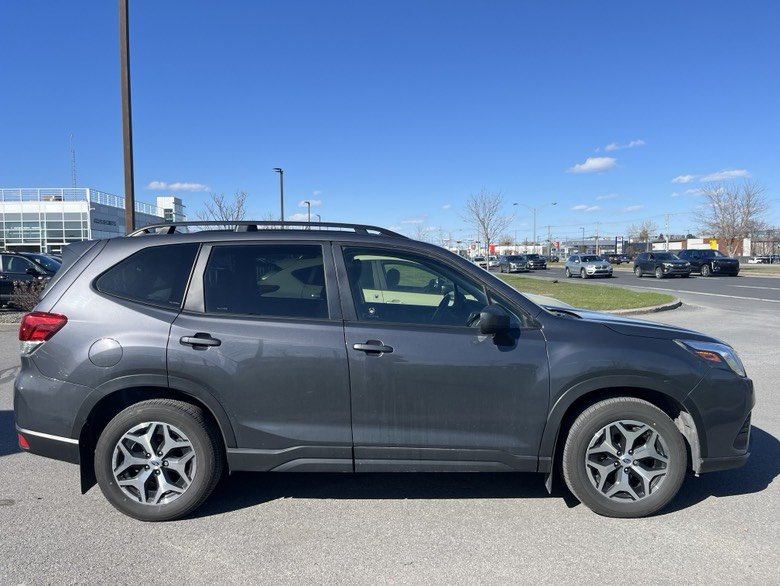 Subaru Forester Touring // CAMÉRA DE RECUL, BANC CHAUFFANT, TOIT P 2022 à Brossard, Québec - 7 - w1024h768px