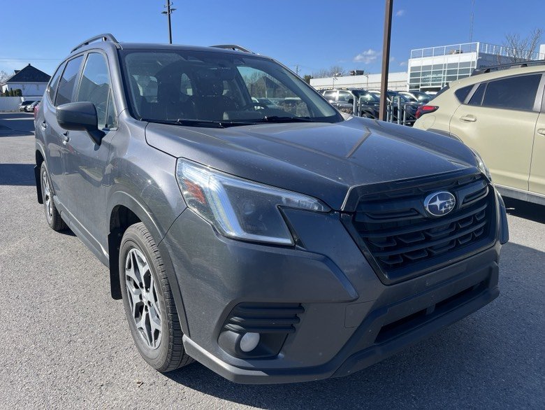 Subaru Forester Touring // CAMÉRA DE RECUL, BANC CHAUFFANT, TOIT P 2022 à Brossard, Québec - 3 - w1024h768px