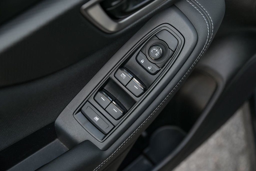 2023 Subaru Forester SPÉCIAL HIVERNAL PNEUS HIVER INCLUS!! in Brossard, Quebec - 7 - w1024h768px