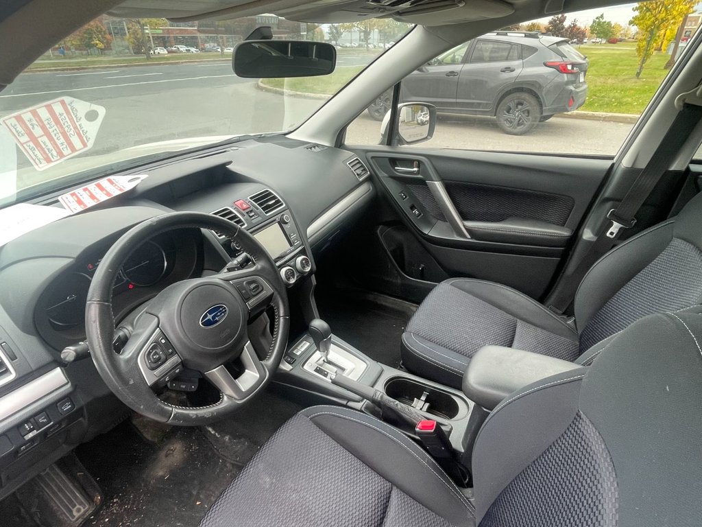 Subaru Forester CAMÉRA RECUL, CARPLAY, EYESIGHT, SIEGE CHAUF 2023 à Brossard, Québec - 2 - w1024h768px