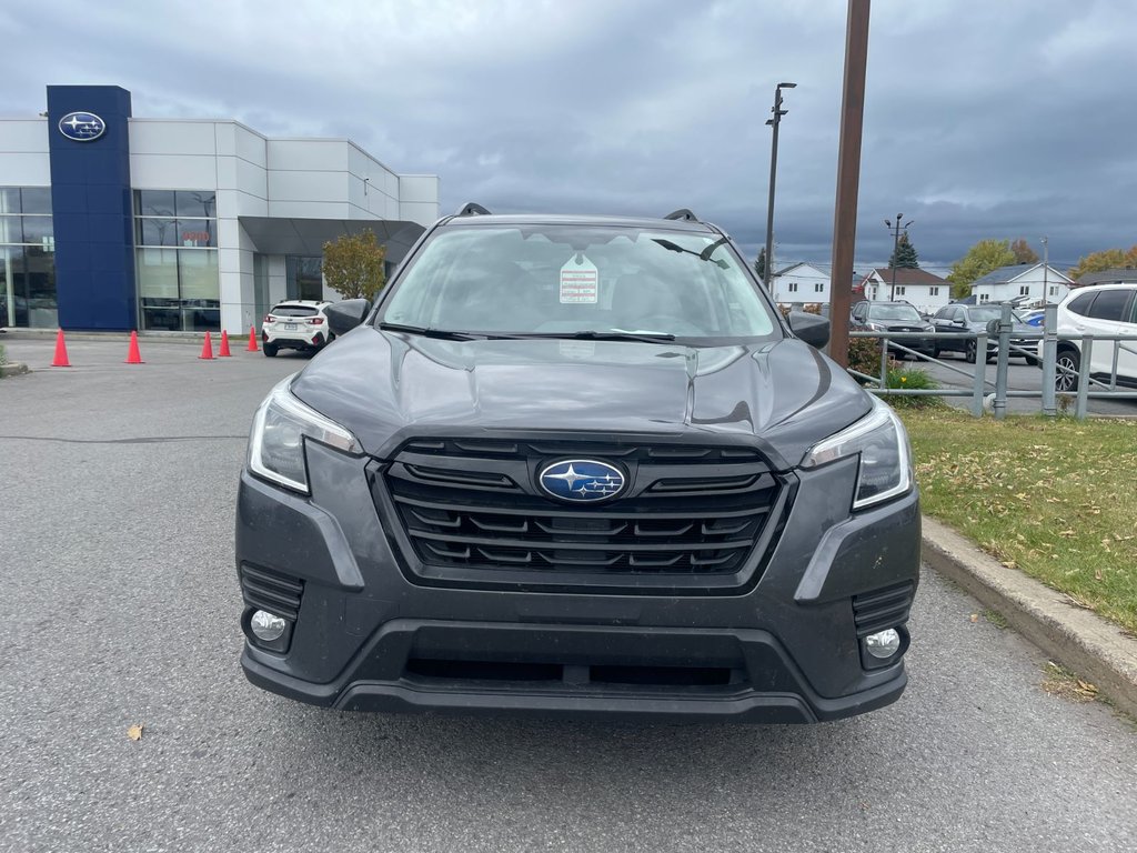 Subaru Forester Touring // CAMÉRA DE RECUL, BANC CHAUFFANT, TOIT P 2023 à Brossard, Québec - 2 - w1024h768px