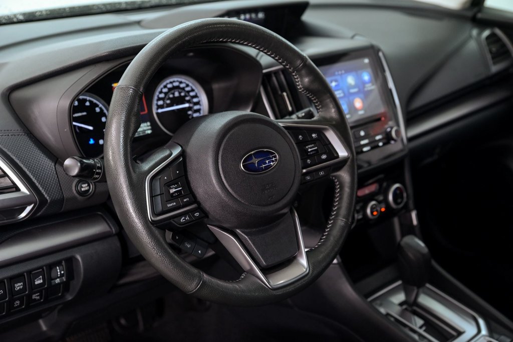 Subaru Forester Touring // CAMÉRA DE RECUL, BANC CHAUFFANT, TOIT P 2023 à Brossard, Québec - 12 - w1024h768px