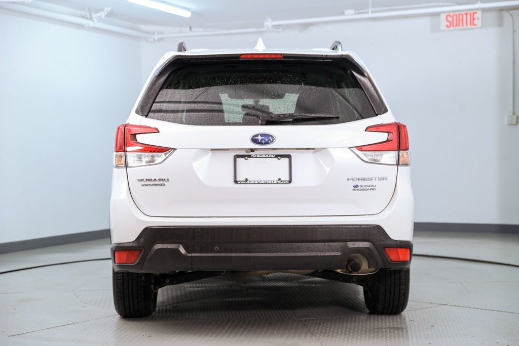 Subaru Forester Touring // CAMÉRA DE RECUL, BANC CHAUFFANT, TOIT P 2023 à Brossard, Québec - 2 - w1024h768px
