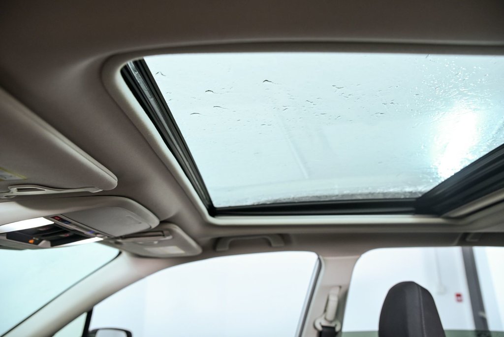 Subaru Forester Touring // CAMÉRA DE RECUL, BANC CHAUFFANT, TOIT P 2023 à Brossard, Québec - 24 - w1024h768px