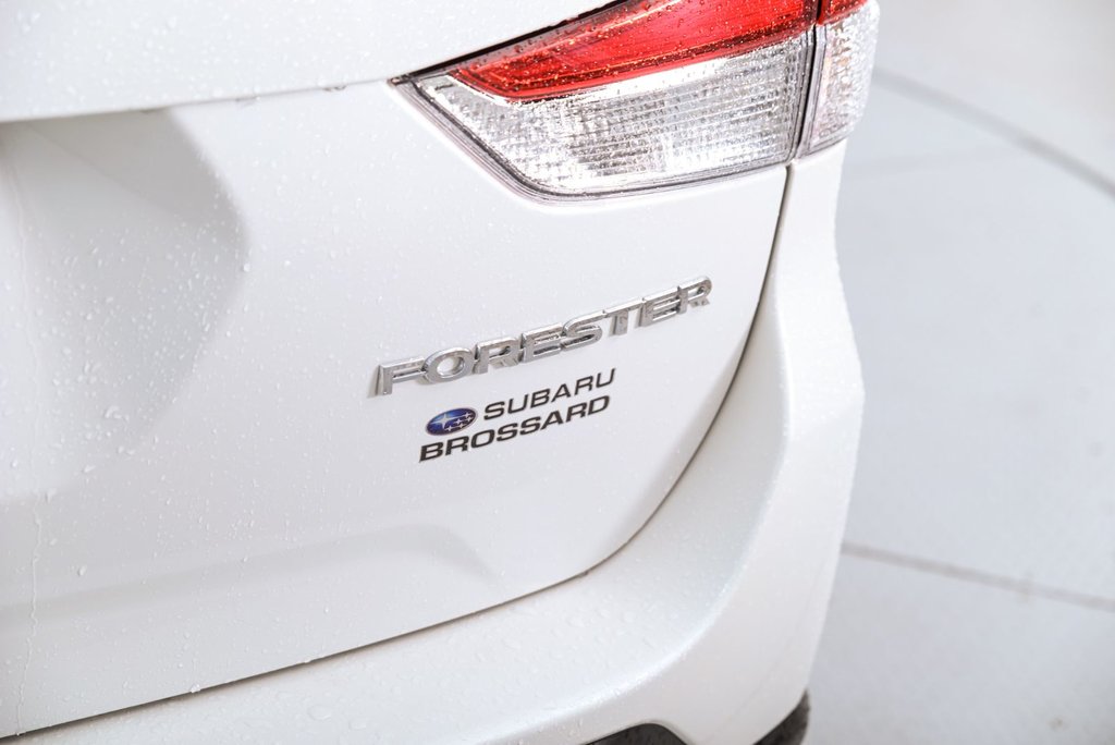 Subaru Forester Touring // CAMÉRA DE RECUL, BANC CHAUFFANT, TOIT P 2023 à Brossard, Québec - 8 - w1024h768px