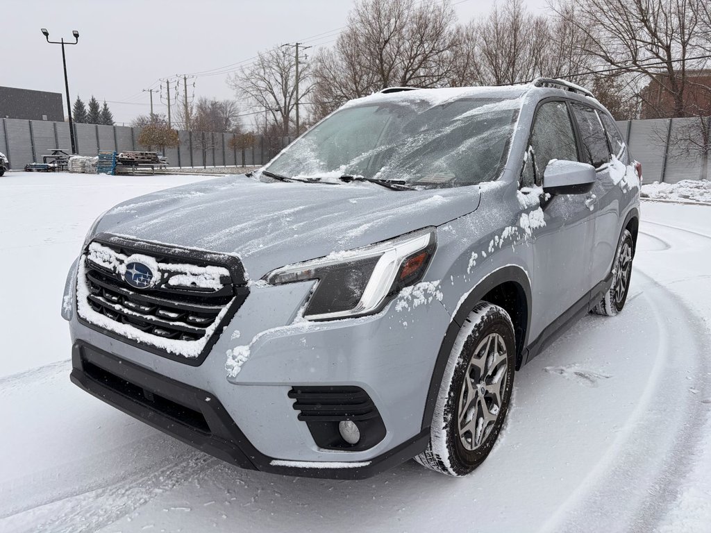 2023 Subaru Forester Touring // CAMÉRA DE RECUL, BANC CHAUFFANT, TOIT P in Brossard, Quebec - 1 - w1024h768px