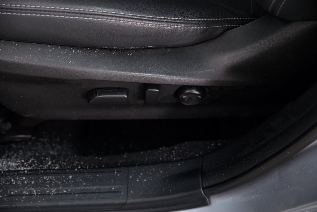 2023 Subaru Forester Touring // CAMÉRA DE RECUL, BANC CHAUFFANT, TOIT P in Brossard, Quebec - 11 - w1024h768px