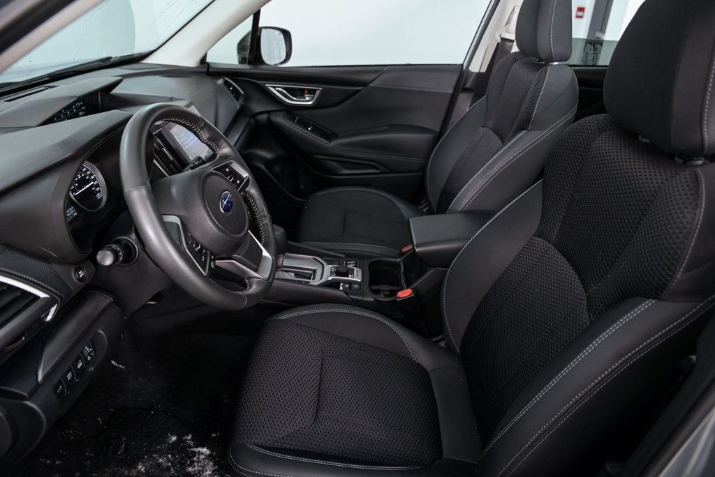 2023 Subaru Forester Touring // CAMÉRA DE RECUL, BANC CHAUFFANT, TOIT P in Brossard, Quebec - 10 - w1024h768px