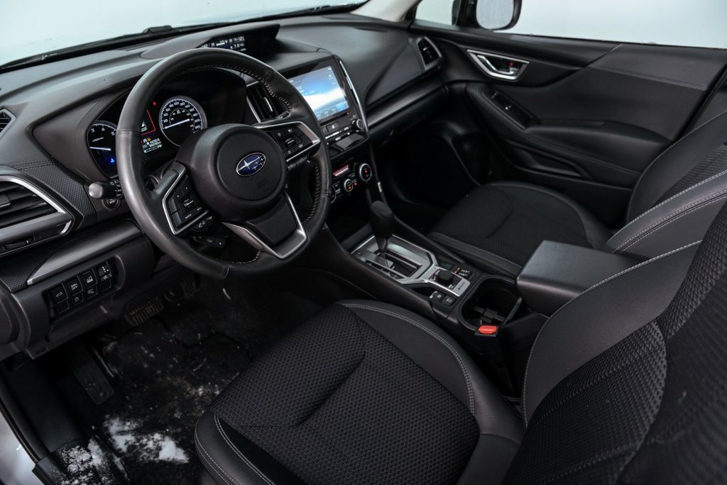 2023 Subaru Forester Touring // CAMÉRA DE RECUL, BANC CHAUFFANT, TOIT P in Brossard, Quebec - 13 - w1024h768px