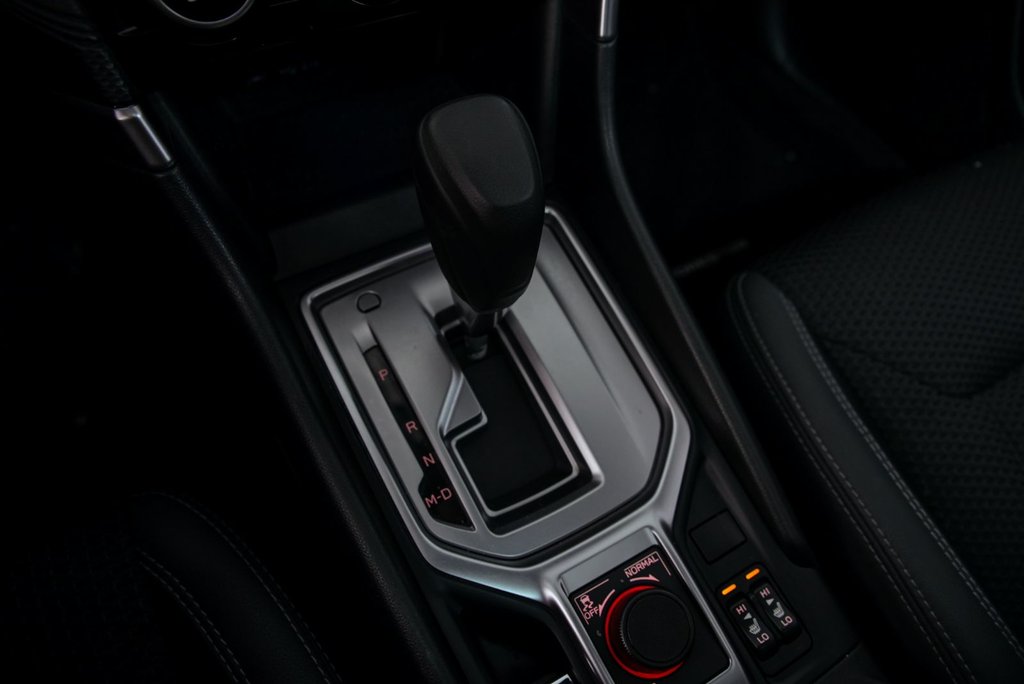 2023 Subaru Forester Touring // CAMÉRA DE RECUL, BANC CHAUFFANT, TOIT P in Brossard, Quebec - 22 - w1024h768px