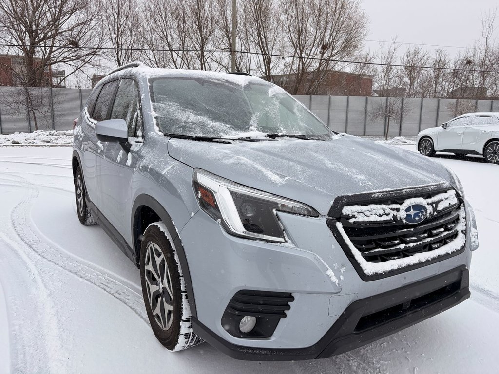 2023 Subaru Forester Touring // CAMÉRA DE RECUL, BANC CHAUFFANT, TOIT P in Brossard, Quebec - 2 - w1024h768px