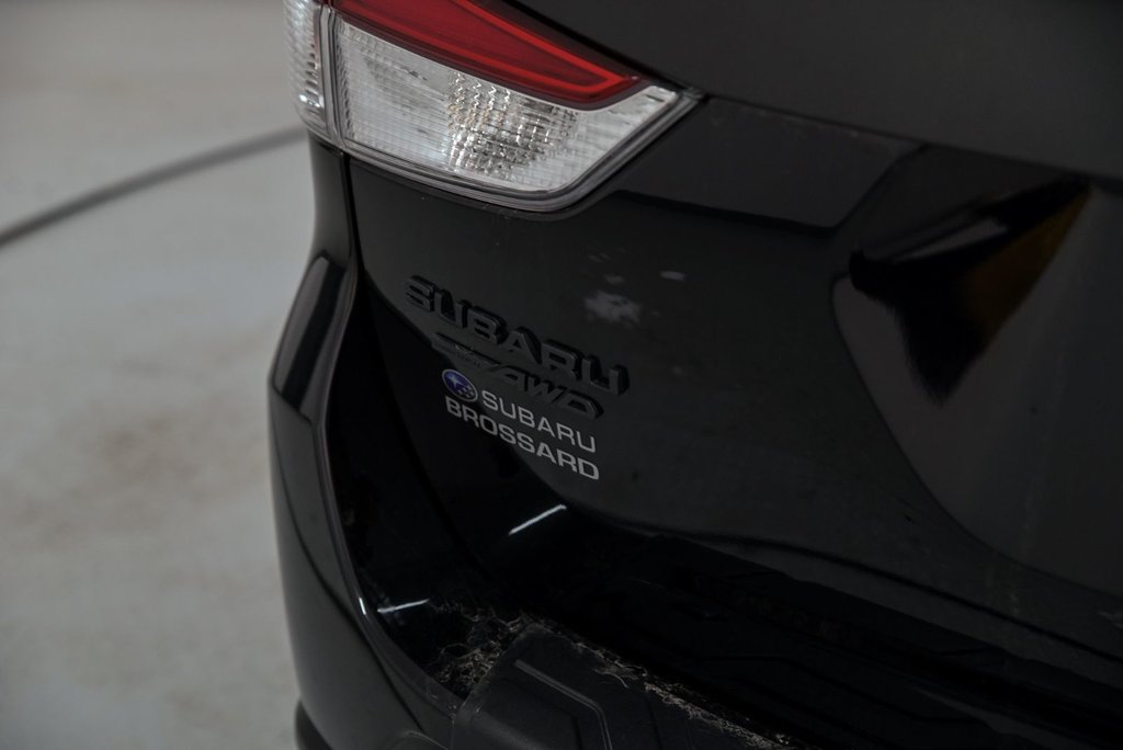 2023 Subaru Forester Wilderness // 2.5L, SIEGES CHAUFF., CARPLAY, TOIT in Brossard, Quebec - 6 - w1024h768px