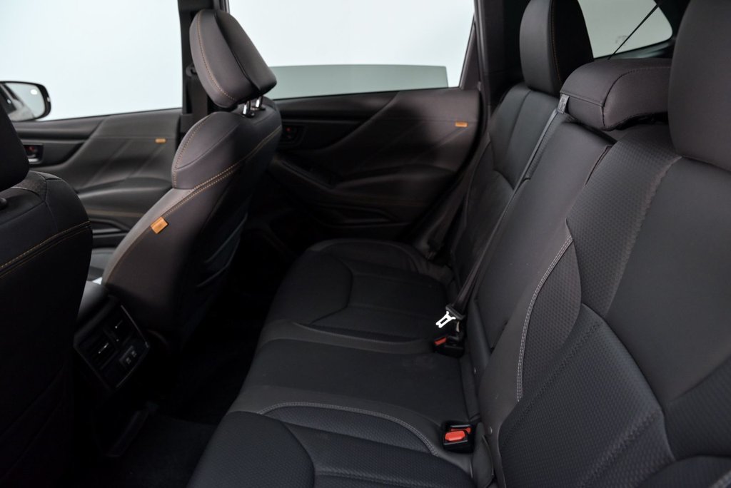 2023 Subaru Forester Wilderness // 2.5L, SIEGES CHAUFF., CARPLAY, TOIT in Brossard, Quebec - 24 - w1024h768px