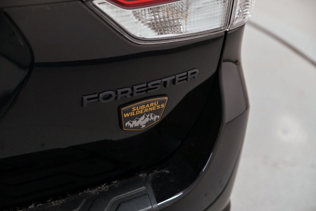2023 Subaru Forester Wilderness // 2.5L, SIEGES CHAUFF., CARPLAY, TOIT in Brossard, Quebec - 7 - w1024h768px