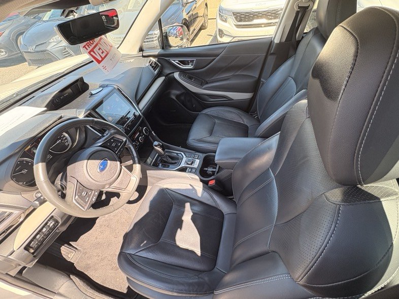 Subaru Forester Limited // 2.5L, Navi, Cuir, Harman Kardon 2023 à Brossard, Québec - 9 - w1024h768px