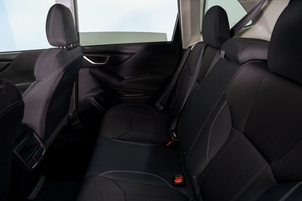 2024 Subaru Forester CAMÉRA RECUL, CARPLAY, EYESIGHT, SIEGE CHAUF in Brossard, Quebec - 23 - w1024h768px