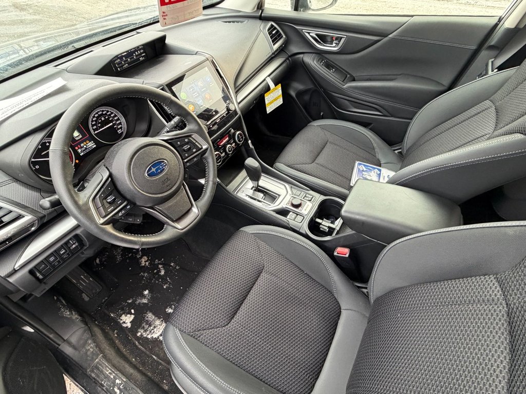 Subaru Forester Touring // CAMÉRA DE RECUL, BANC CHAUFFANT, TOIT P 2024 à Brossard, Québec - 9 - w1024h768px