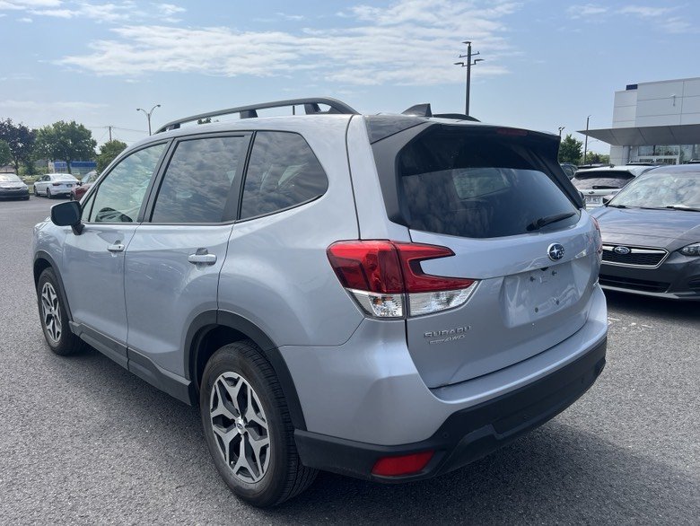2024 Subaru Forester Touring // TOIT, ECRAN 11.6, EYESIGHT, BANCS CHAUF in Brossard, Quebec - 5 - w1024h768px